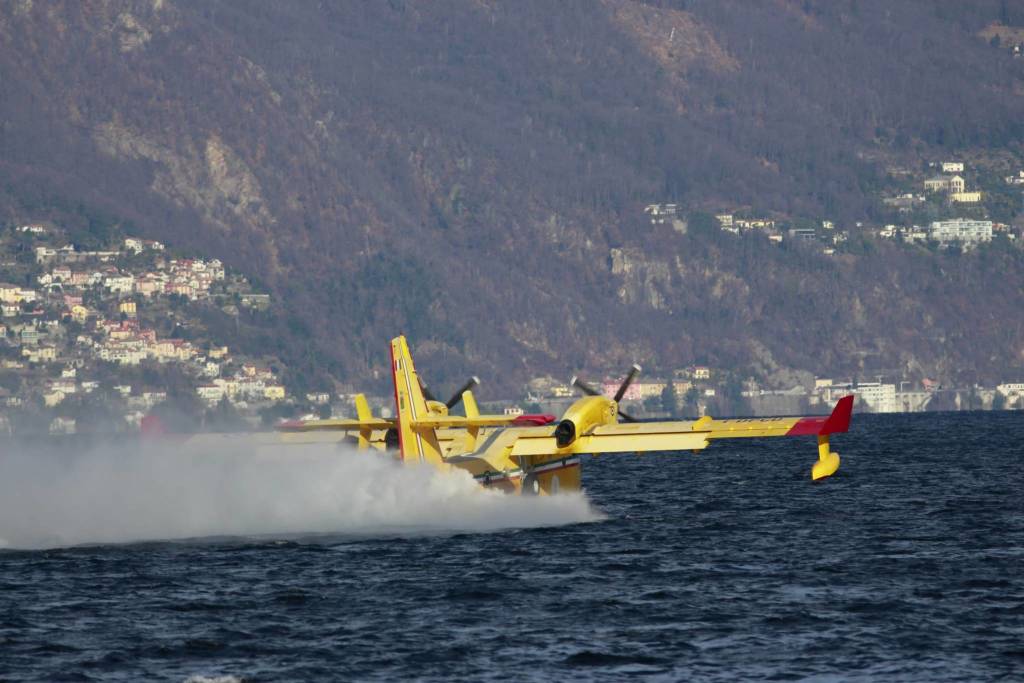 Il volo del Canadair