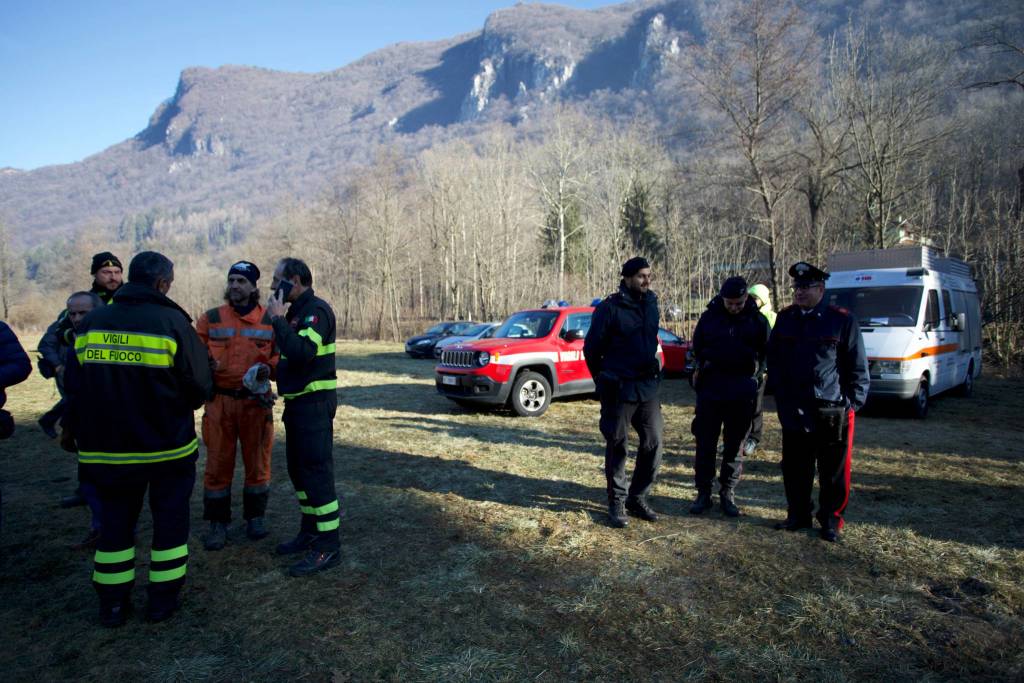 Incendio Monte Martica, le foto di Daniele Venegoni 