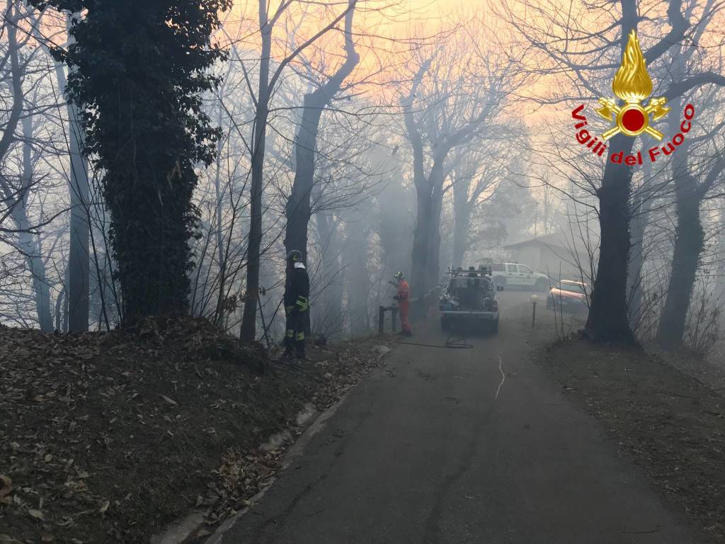 Incendio Monte Martica, le immagini di sabato 5 gennaio 