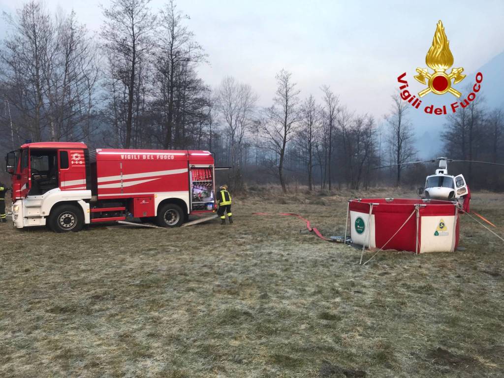 Incendio Monte Martica, le immagini di sabato 5 gennaio 