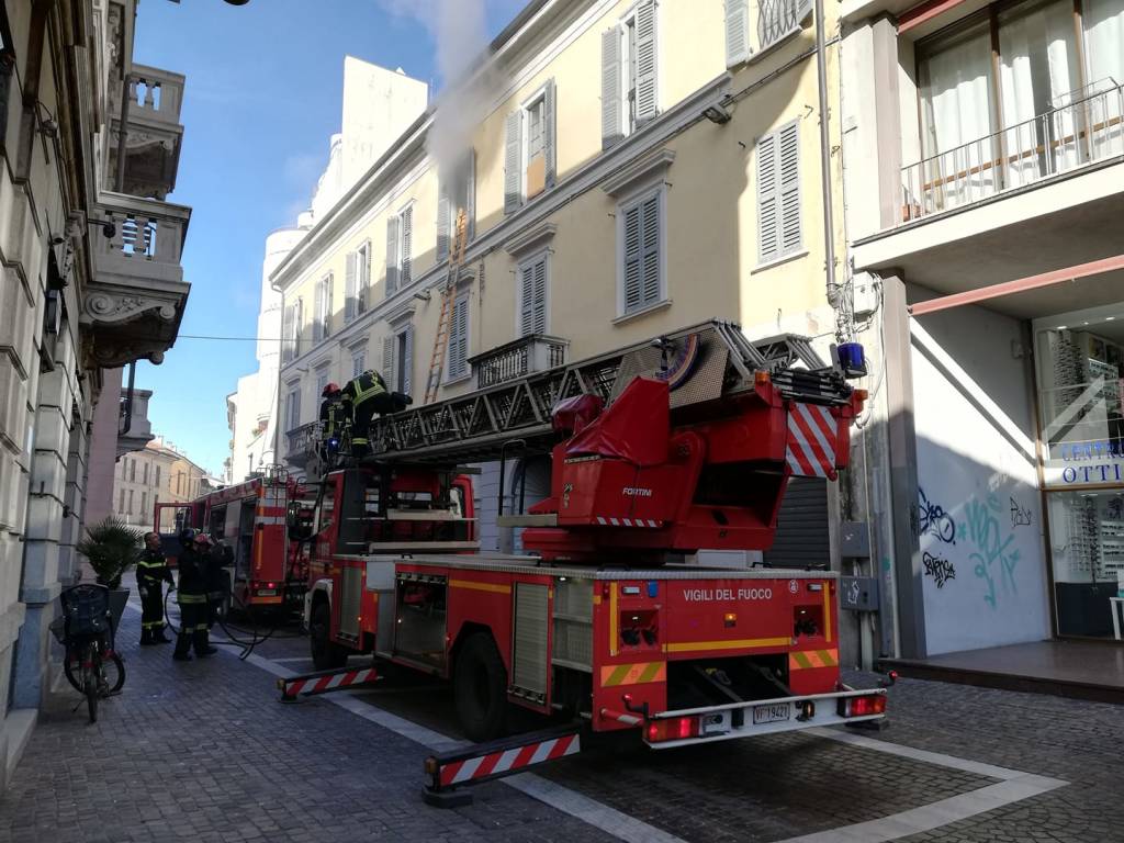 Incendio via Mazzini Gallarate