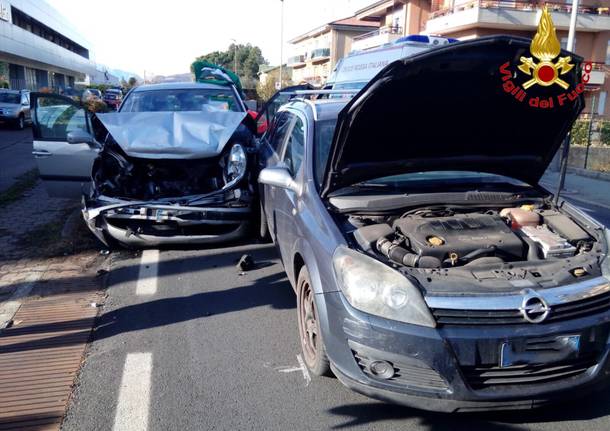 incidente via milano cocquio 