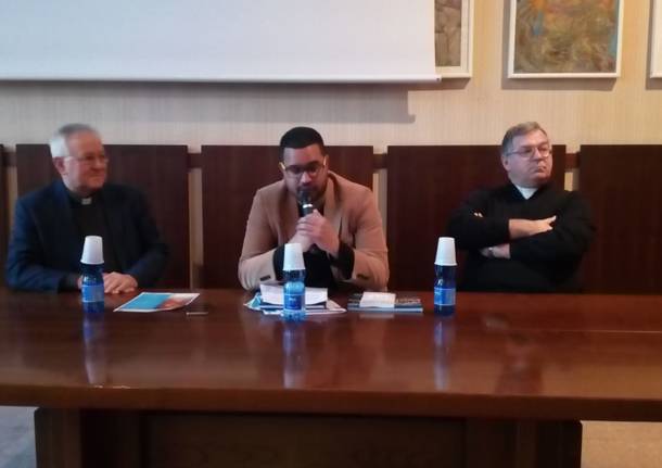 Luino incontra don Walter Magni, responsabile della comunicazione in diocesi