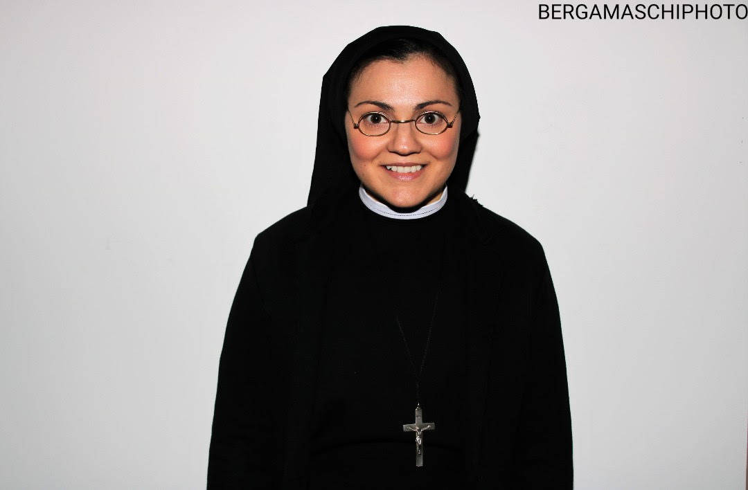Oltre 300 perscone per Suor Cristina