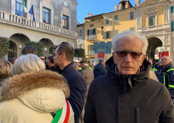 Politici, sindaci e personaggi pubblici al funerale di Giuseppe Zamberletti