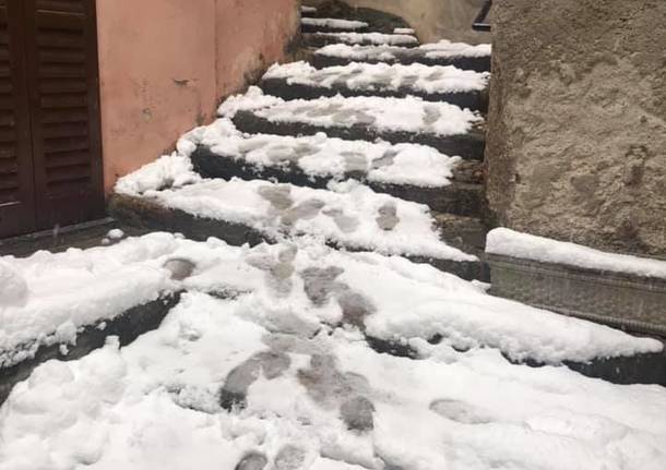 La neve in cima al Sacro Monte