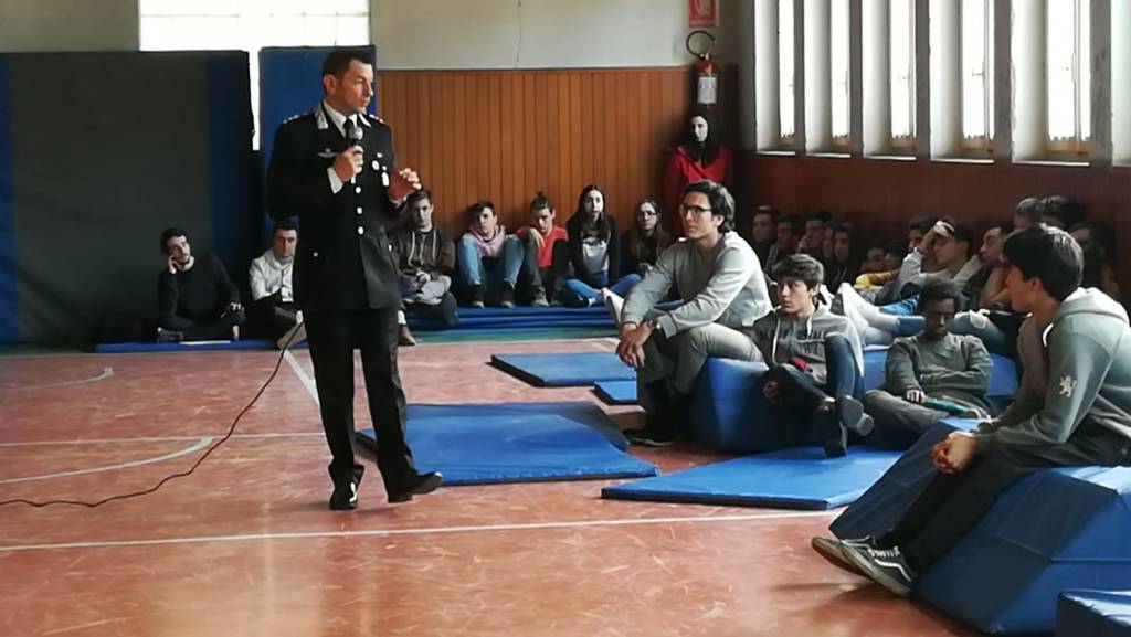 I carabinieri professori contro droga e bullismo