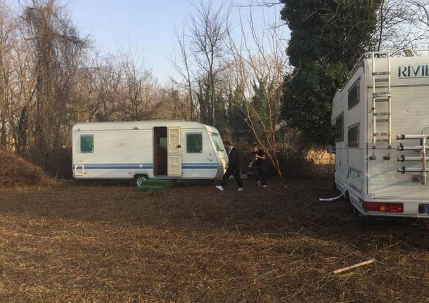 I sinti “occupano” un nuovo terreno a Gallarate