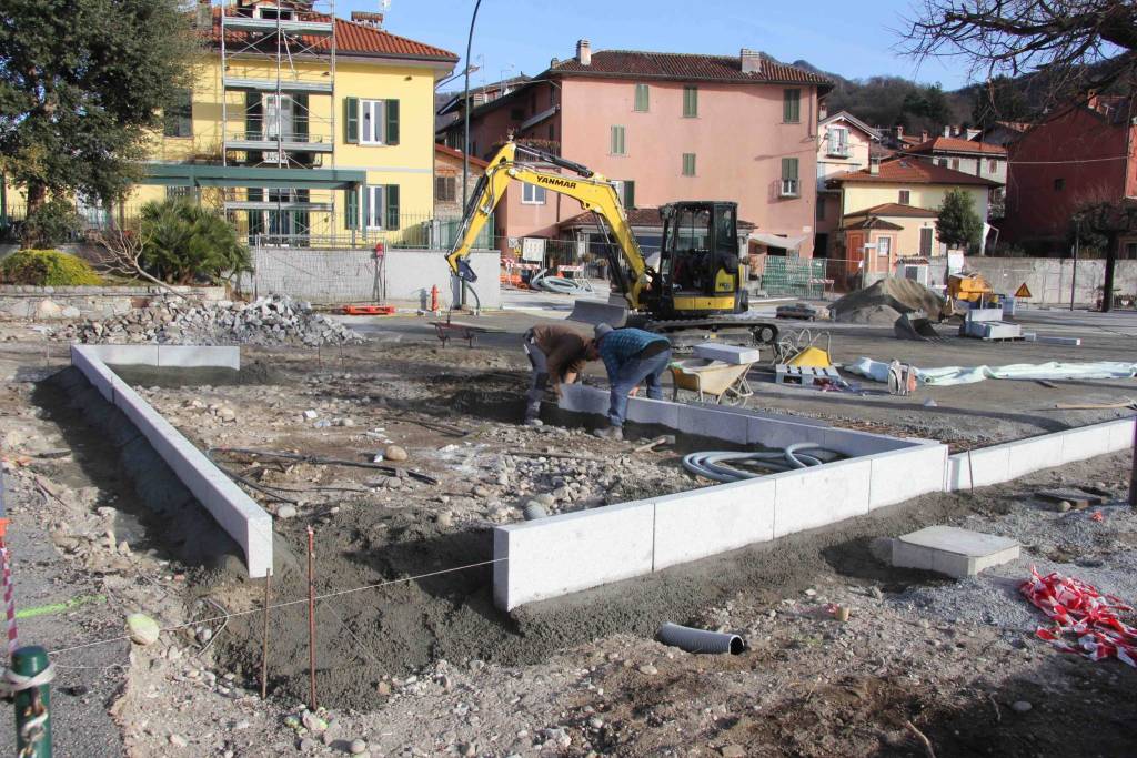 Lavori alla piazza di Caldè - febbraio 2019