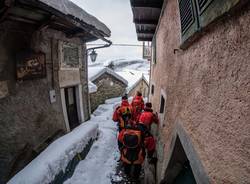 Medici a Monteviasco sotto la neve 