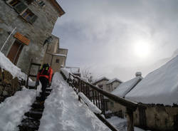 Medici a Monteviasco sotto la neve