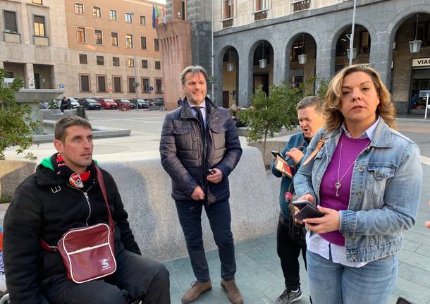 Mirko in carrozzina a Varese