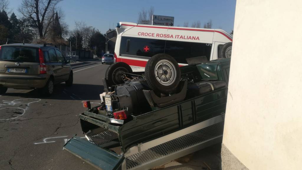 Ribaltamento apecar olgiate olona