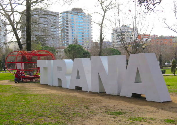 Un giorno a Tirana