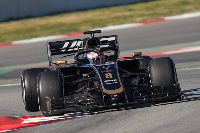 I nuovi bolidi di Formula Uno sul circuito di Barcellona