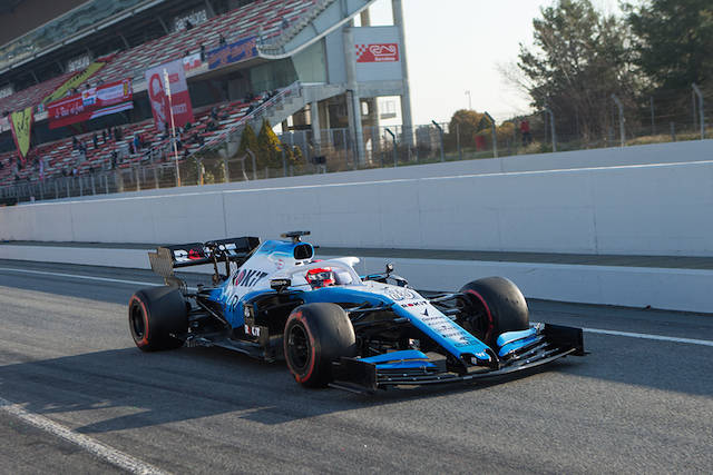 I nuovi bolidi di Formula Uno sul circuito di Barcellona