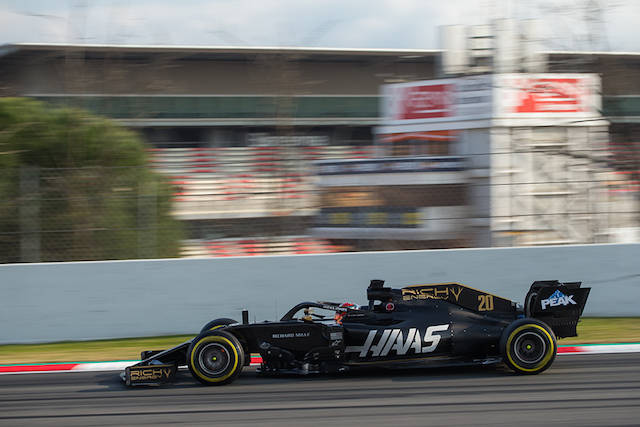 I nuovi bolidi di Formula Uno sul circuito di Barcellona