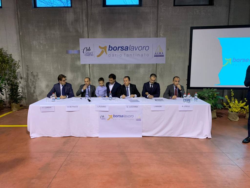 Casciago: la consegna della seconda Borsa Lavoro Dario Fantinato