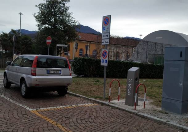 Coloninne auto Luino