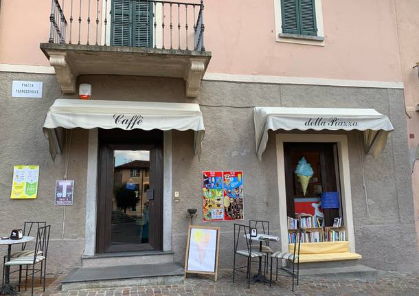 A Galliate Lombardo il bar che vende libri