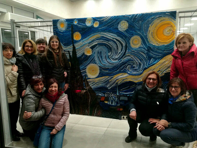 La notte stellata di Van Gogh fatta a maglia Canegrate punti in chiacchiera  2 