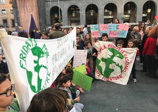 Il “Friday for future” delle scuole dell’istituto compresivo di Comerio