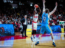 Openjobmetis Varese - Vanoli Cremona 83-64