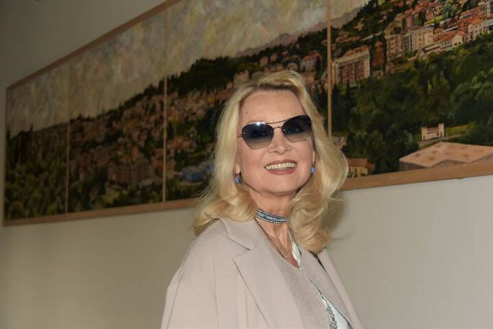 BArbara Bouchet 1875Photo Credit Nick Zonna