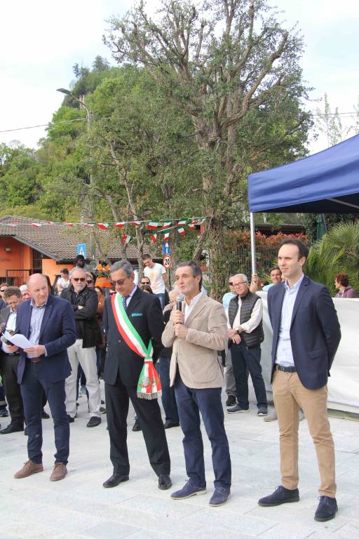 La nuova piazza di Caldè