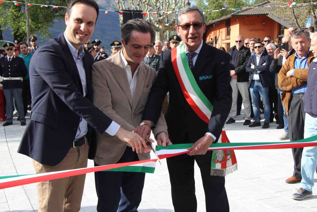 La nuova piazza di Caldè