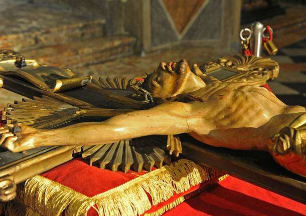 VIA CRUCIS