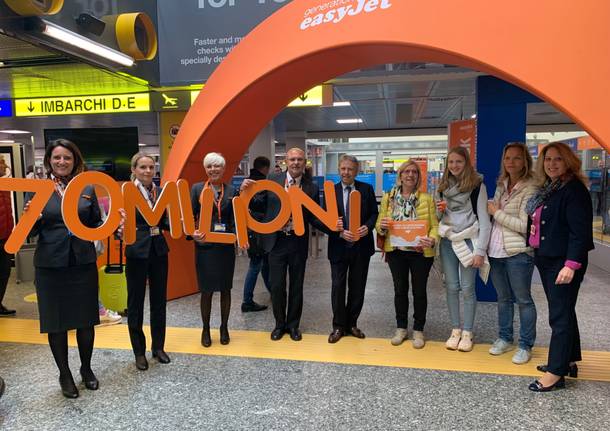 easyjet 70 milioni festa