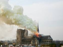 Incendio alla cattedrale Notre Dame di Parigi 