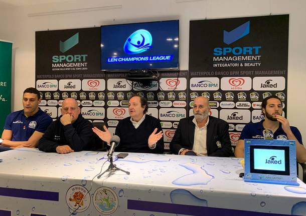 presentazione pallanuoto busto champions league