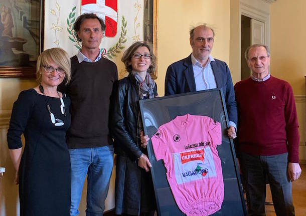 presentazione tappa como giro d'italia 2019