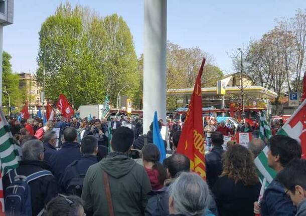 Milano, presidio sindacale per dire “Sto alle morti sul lavoro”