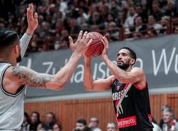 thomas scrubb pallacanestro varese fiba cup