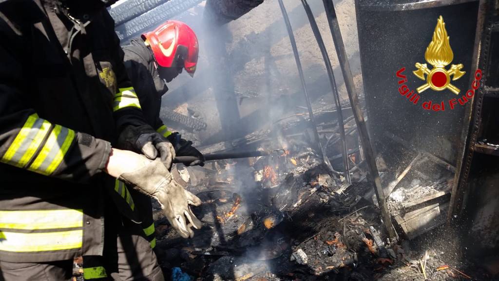 Incendio in via Mazzini a Malnate
