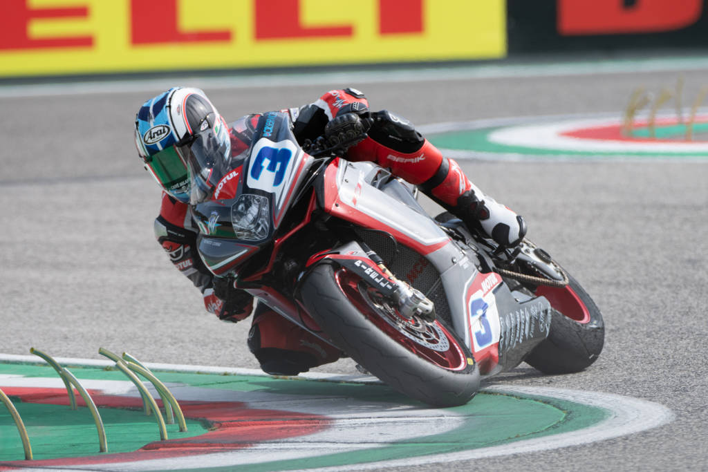 Superbike a Imola - Le moto in pista