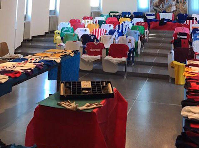 Il calcio di una volta in mostra a Oggiona Santo Stefano