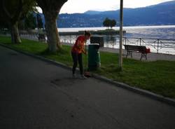 Cerro, i cittadini puliscono spiaggia e lungolago 