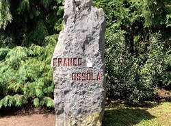 cippo dedicato a franco ossola