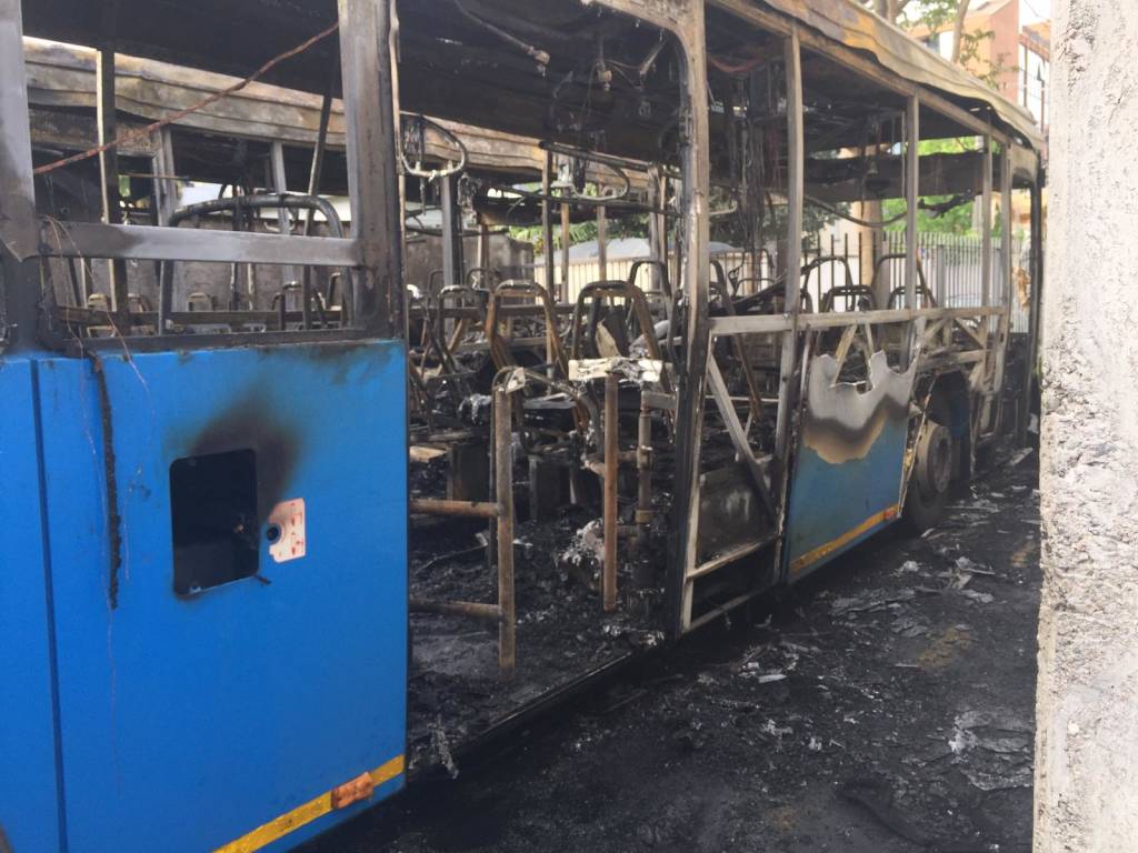 Incendio al deposito Stie