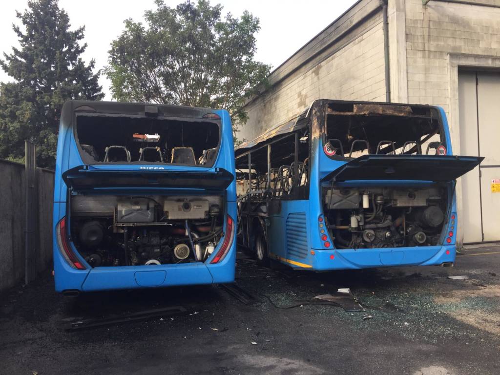 Incendio al deposito Stie