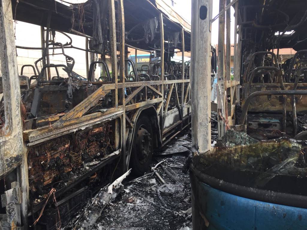 Incendio al deposito Stie