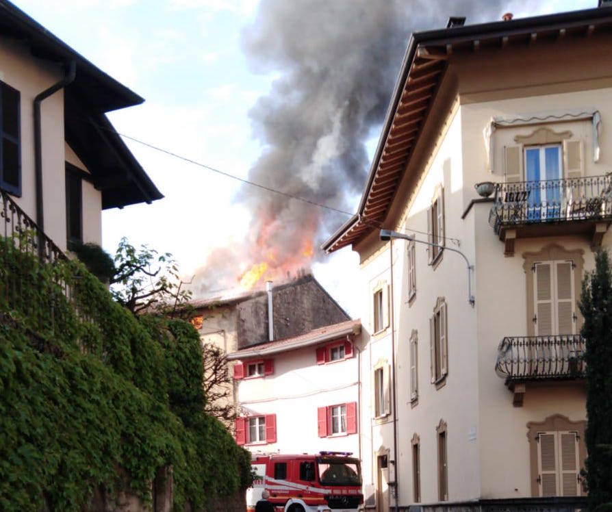incendio palazzina Malnate