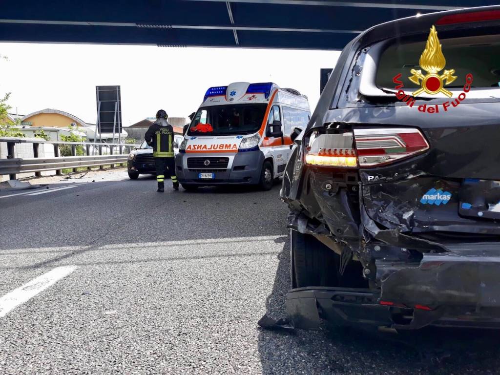 Incidente stradale autostrada A8 Gazzada