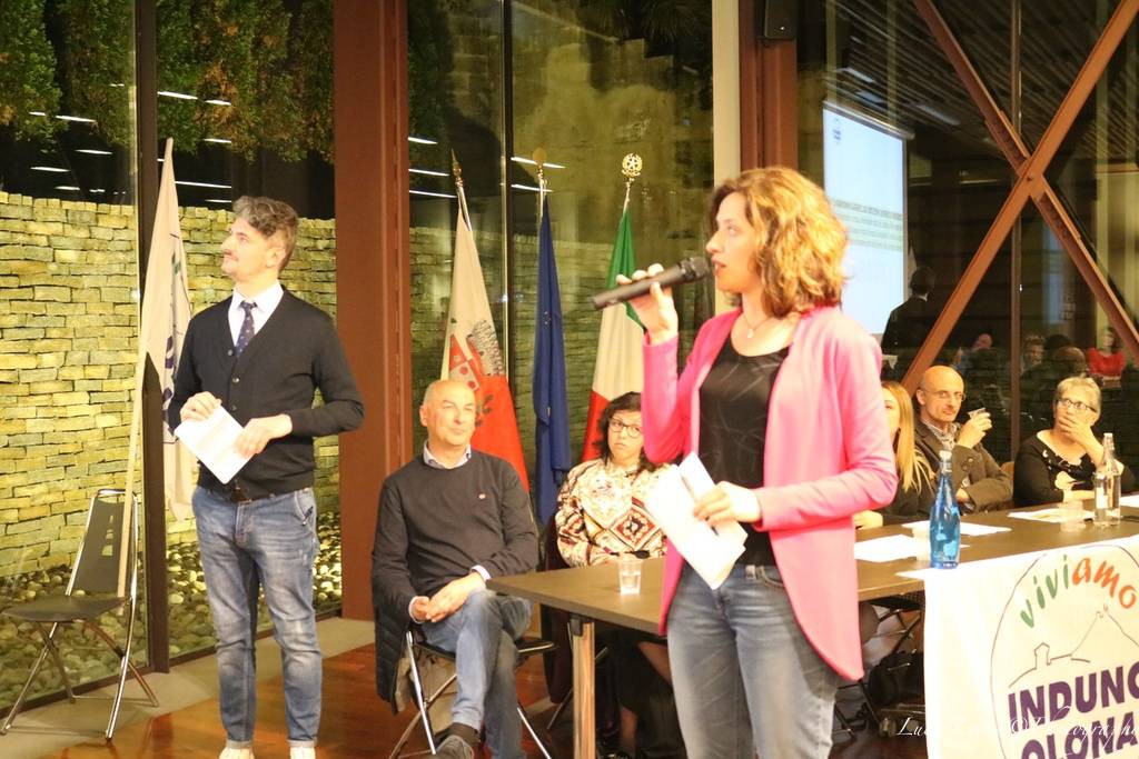 Induno Olona - Viviamo Induno Olona presenta candidati e programma (foto di Luca Leone)