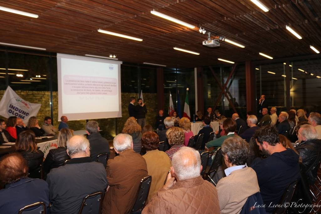 Induno Olona - Viviamo Induno Olona presenta candidati e programma (foto di Luca Leone)