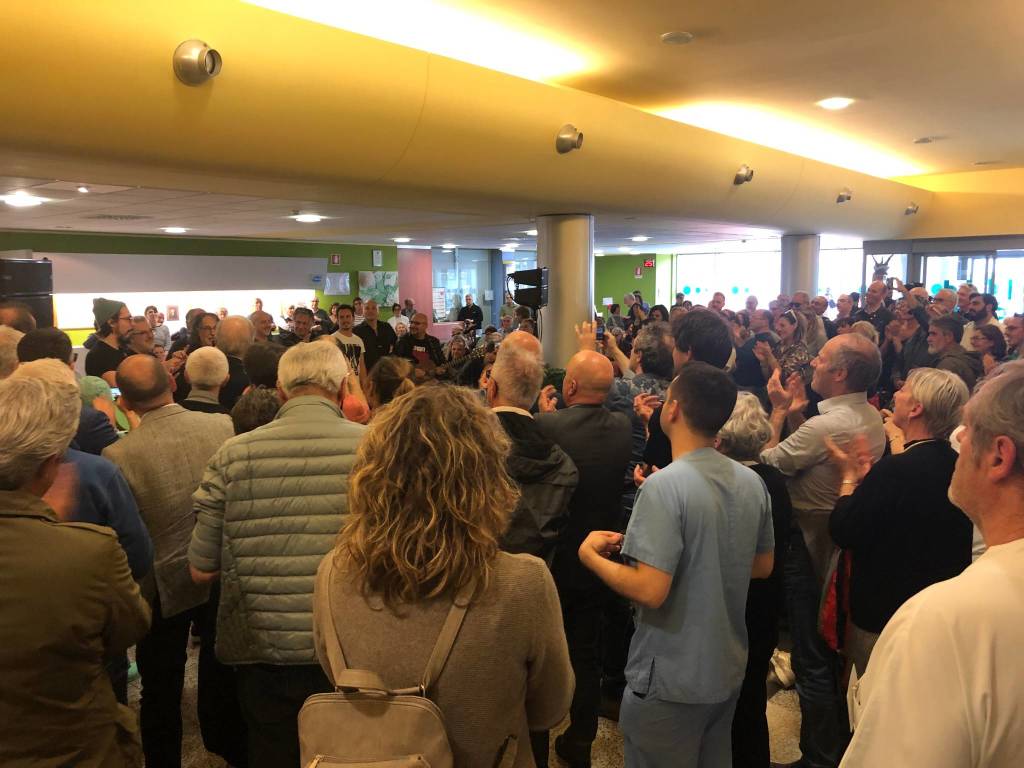 La PFM in concerto all'ospedale del circolo 